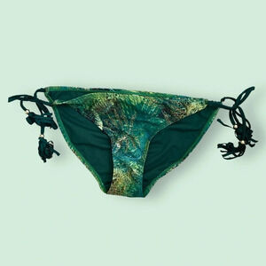 La  Vie en Rose Bikini Bottoms